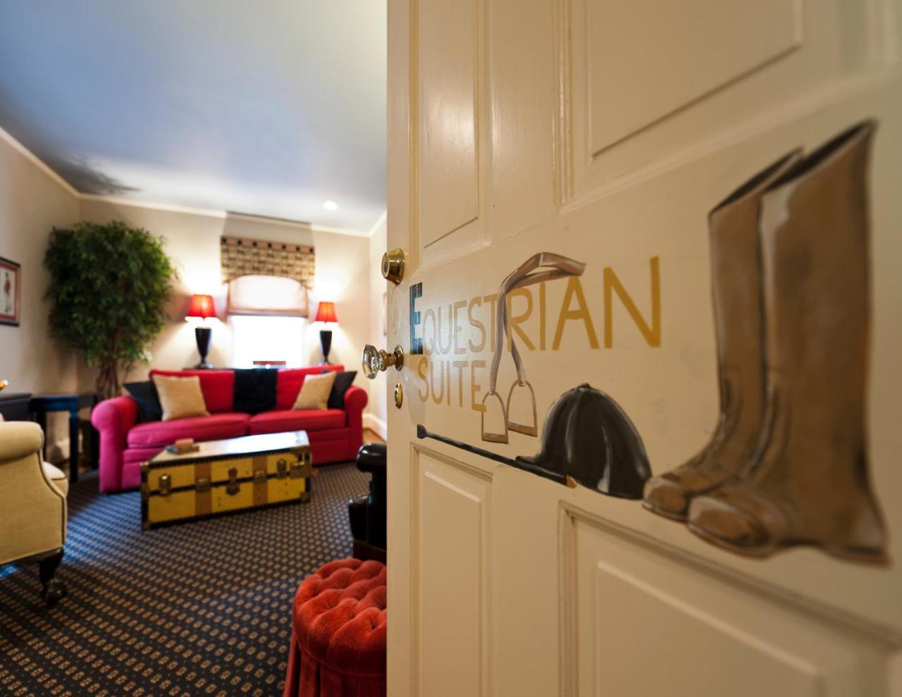 10 Fitch Luxurious Romantic Inn Auburn Exterior photo