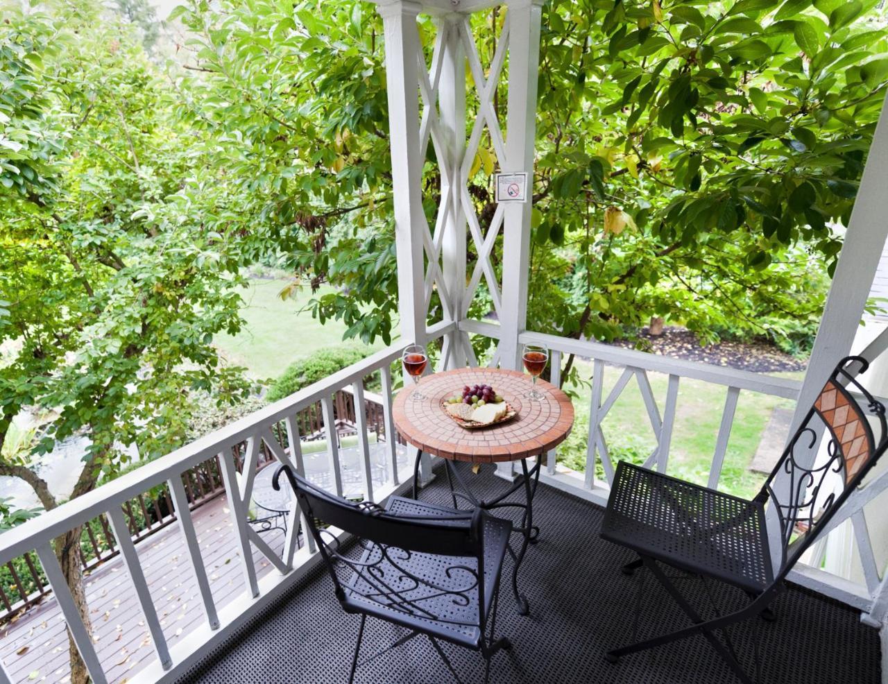 10 Fitch Luxurious Romantic Inn Auburn Exterior photo